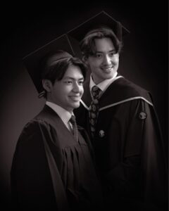 第２部　優秀賞（１２）
『 twins graduation 』
石川格也（神奈川県）